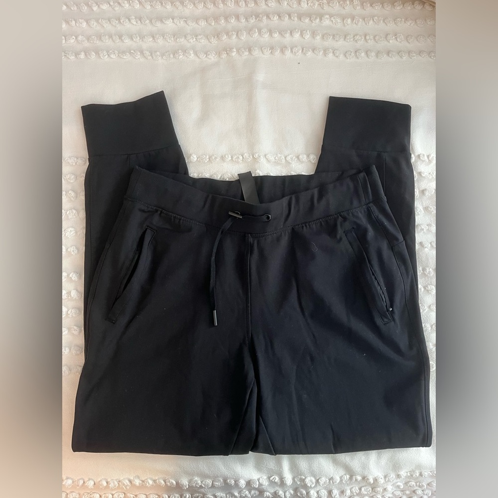 Gently Worn Yogalicious Joggers Size Small